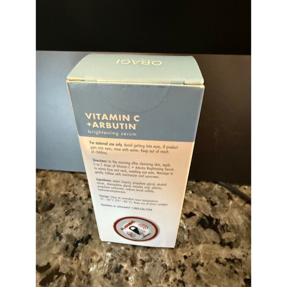 Obagi clinical vitamin c + Arbutin brightening serum 1 oz - Picture 3 of 5